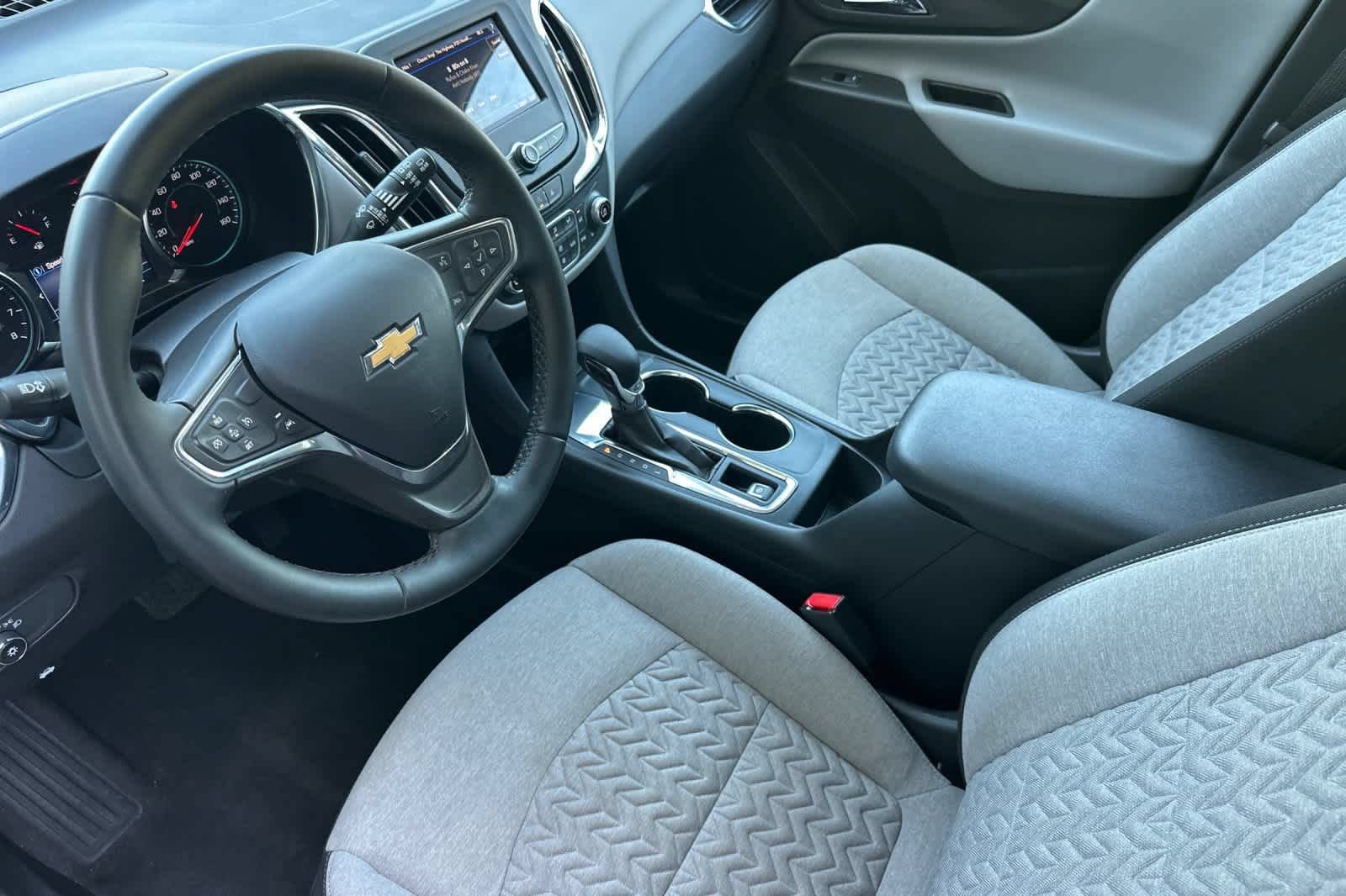 Used 2023 Chevrolet Equinox LT w/ Driver Convenience Package FWD image 12