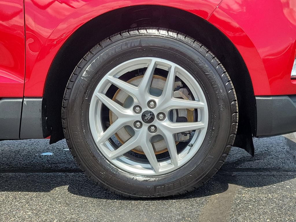 Certified 2024 Ford Edge SEL w/ Convenience Package AWD/4WD image 9