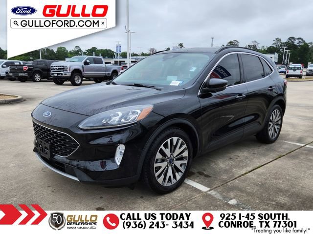 Certified 2020 Ford Escape Titanium w/ Titanium Premium Package 2.0 FWD image 3