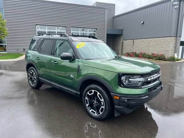 Certified 2023 Ford Bronco Sport Outer Banks w/ Tech Package AWD/4WD image 3