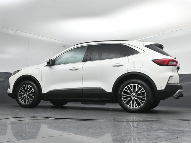 Certified 2024 Ford Escape SE w/ PHEV Premium Package image 6