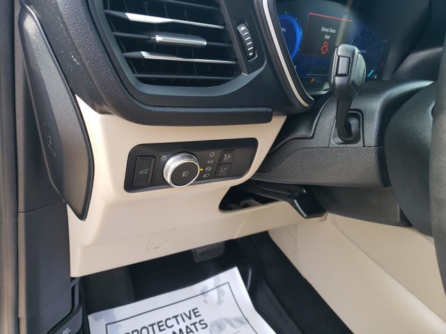 Certified 2021 Ford Escape Titanium AWD/4WD image 12