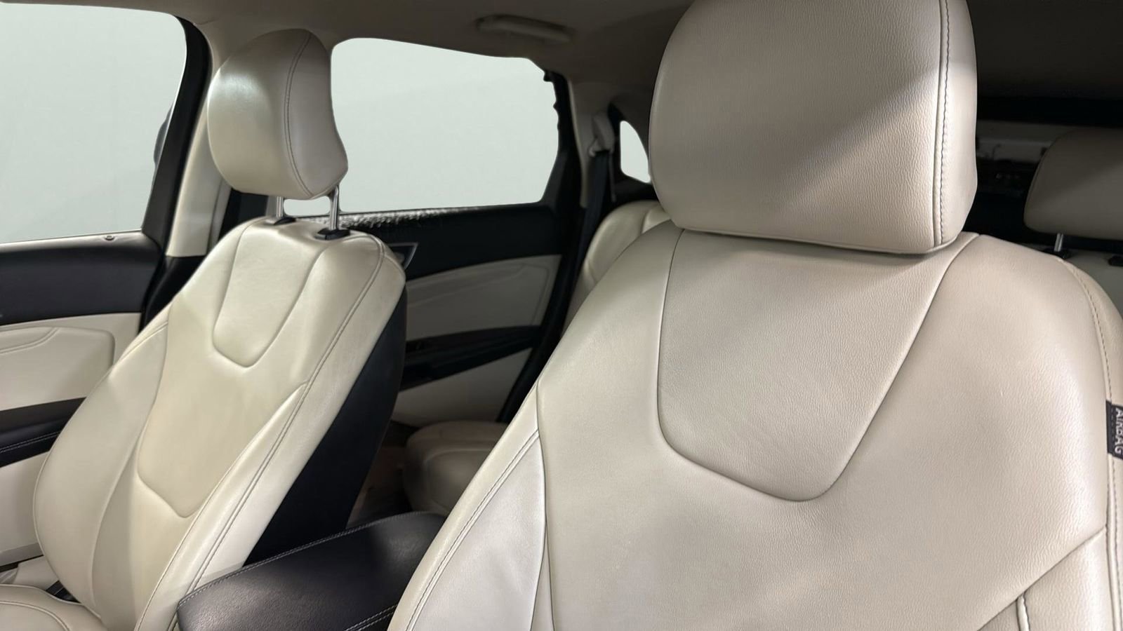 Certified 2018 Ford Edge Titanium w/ Technology Package image 10