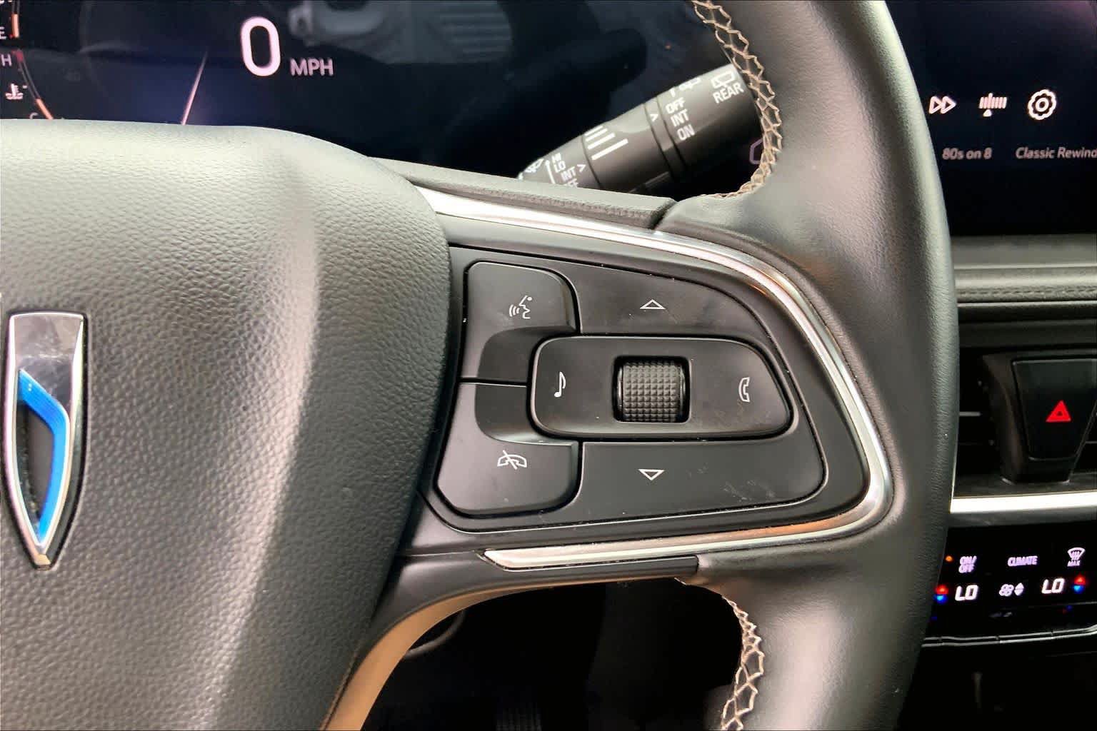 Used 2024 Buick Encore GX Avenir AWD/4WD image 25
