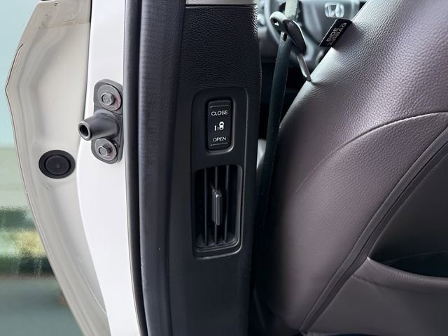 Used 2019 Honda Odyssey Elite image 10
