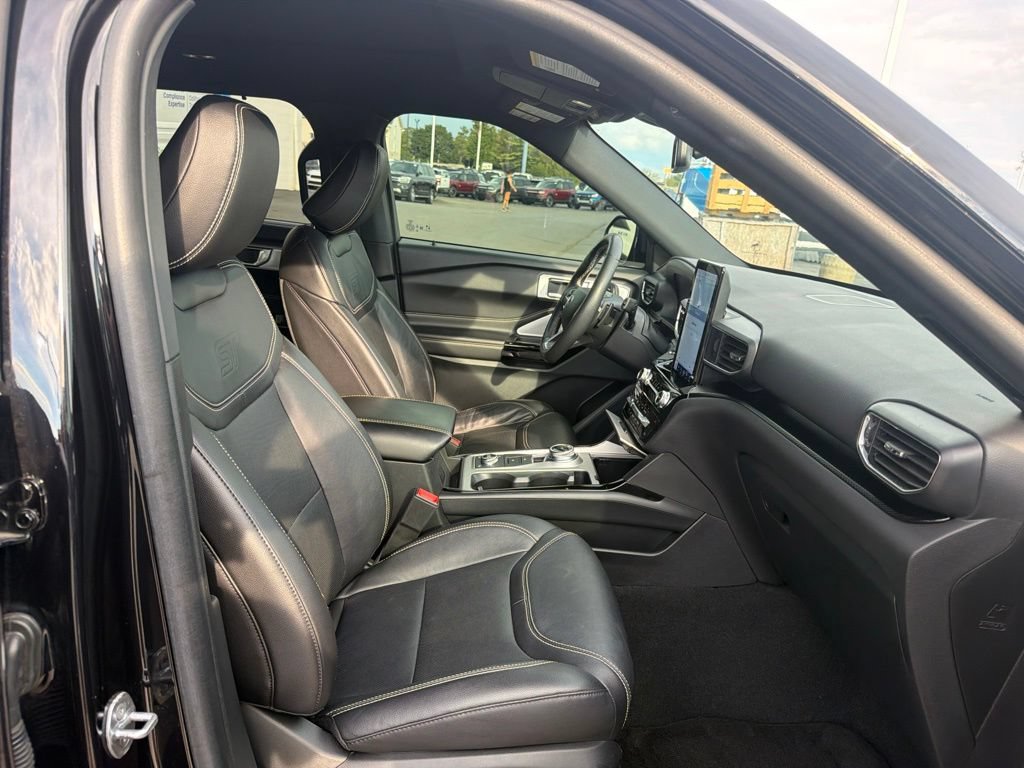 Certified 2023 Ford Explorer ST w/ Equipment Group 401A AWD/4WD image 44