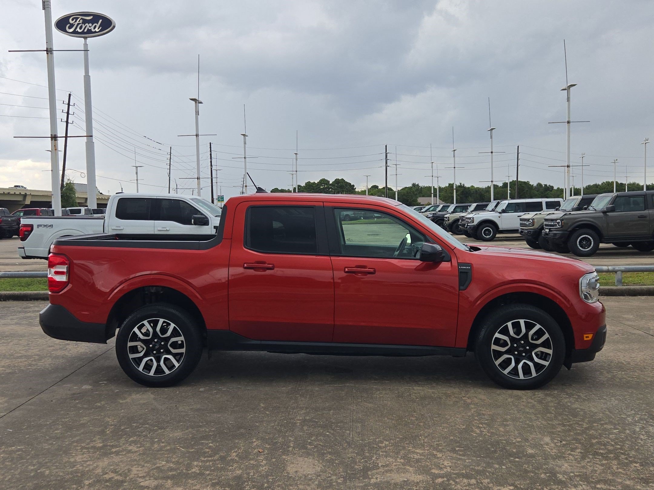 Certified 2024 Ford Maverick Lariat FWD image 2