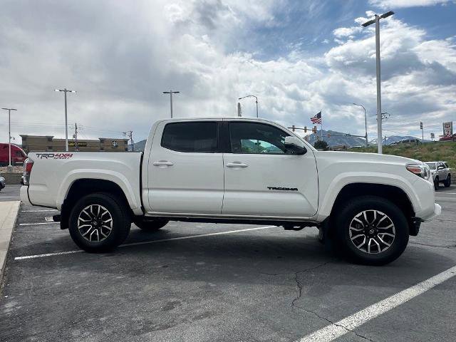 Used 2020 Toyota Tacoma TRD Sport w/ Technology Package AWD/4WD image 5