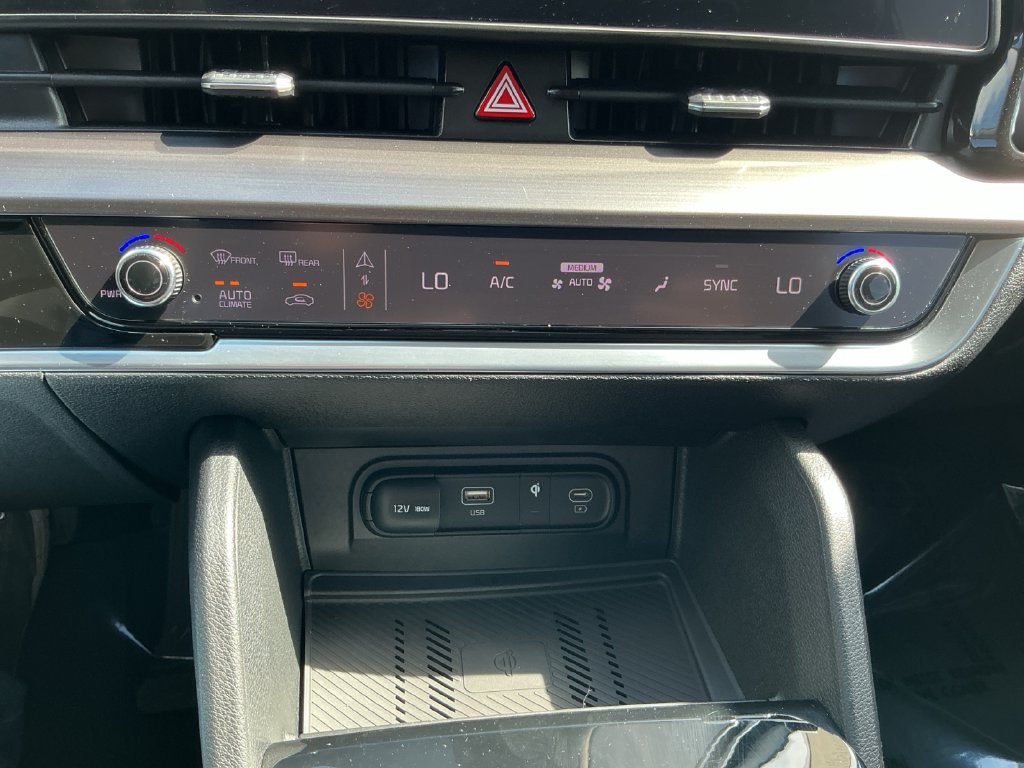Used 2024 Kia Sportage EX FWD image 21