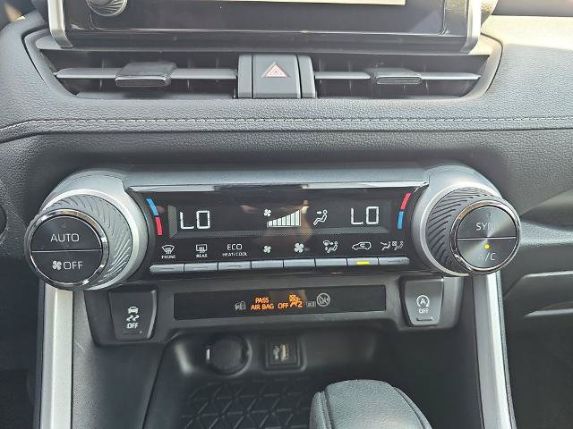 Used 2025 Toyota RAV4 XLE FWD image 23
