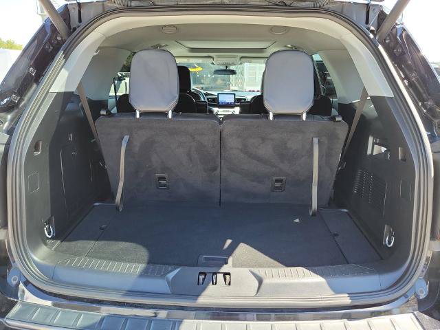 Certified 2023 Ford Explorer XLT w/ Equipment Group 202A AWD/4WD image 11