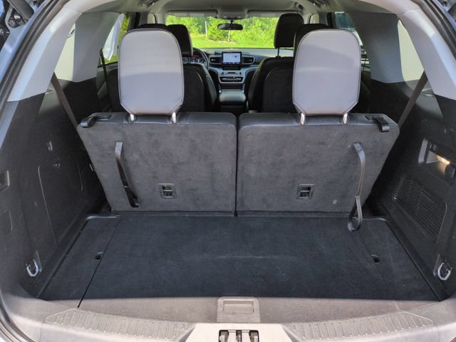 Certified 2023 Ford Explorer XLT w/ Equipment Group 202A AWD/4WD image 19