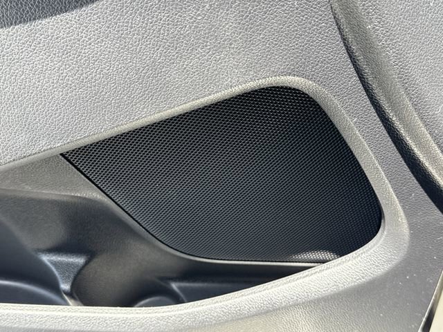 Certified 2018 Ford Explorer XLT w/ Equipment Group 202A FWD image 31