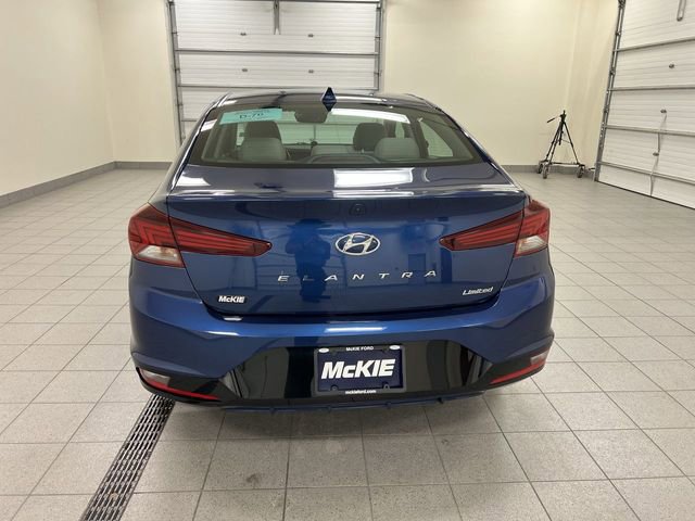 Used 2019 Hyundai Elantra Sedan FWD image 2