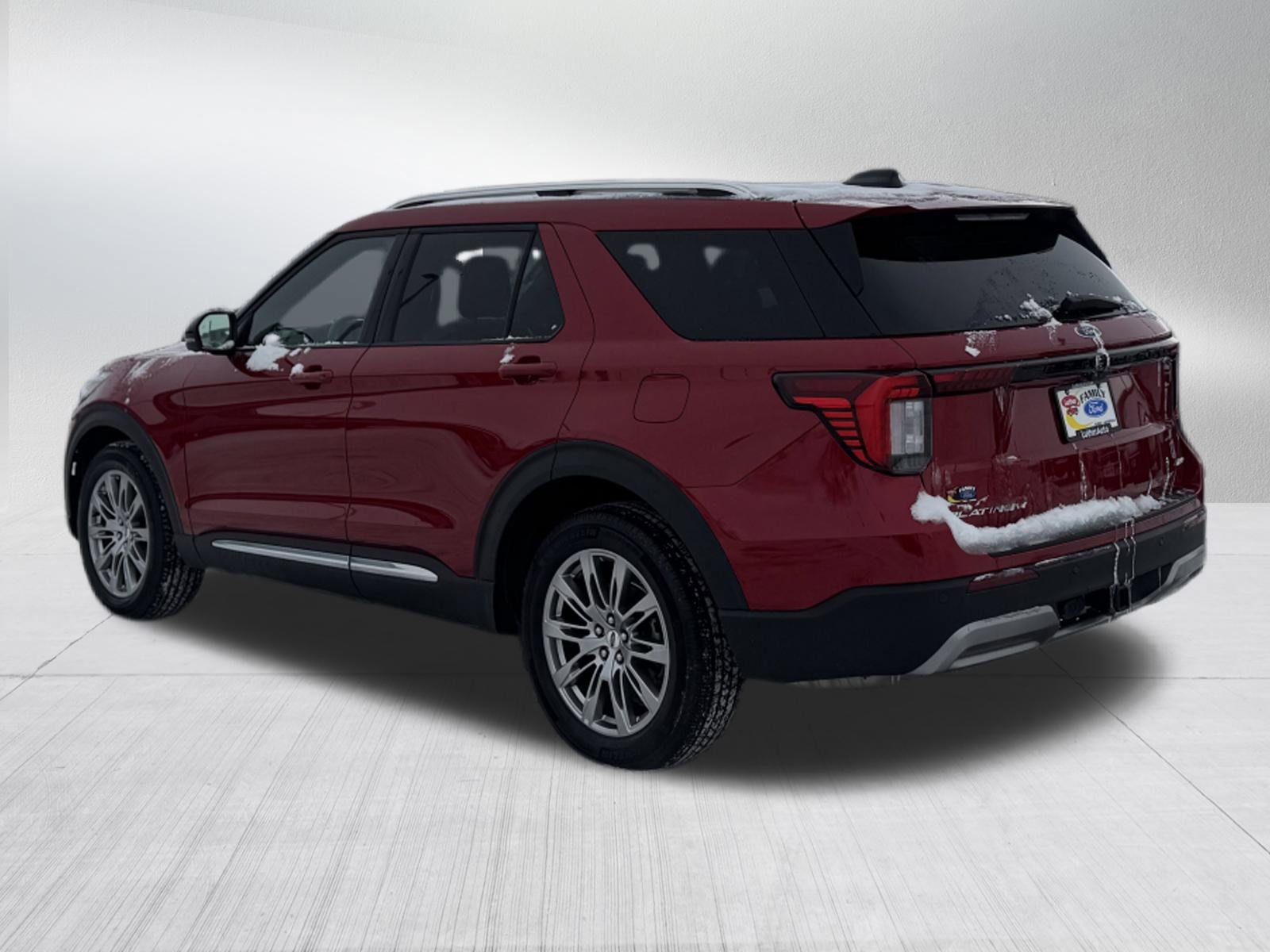Certified 2025 Ford Explorer Platinum image 5