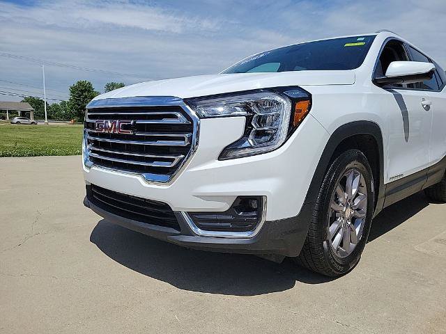 Used 2023 GMC Terrain SLT FWD image 14