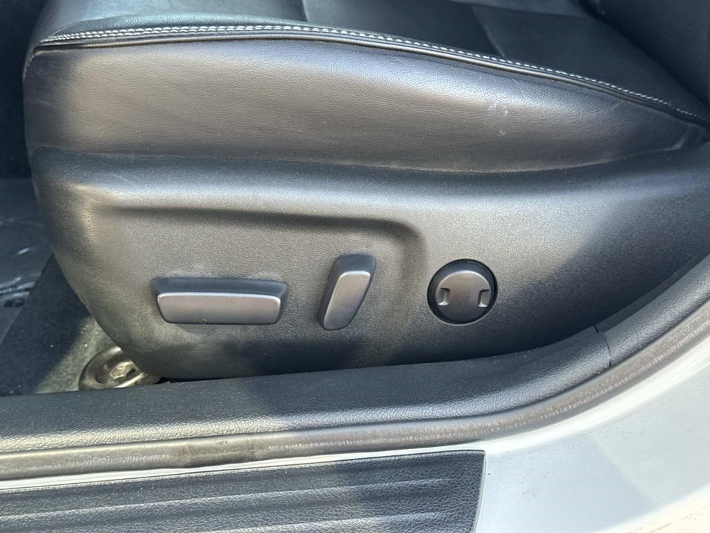 Used 2017 Toyota Camry XLE image 20