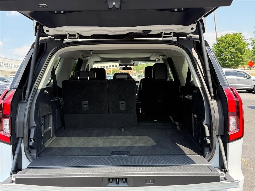 Certified 2025 Ford Expedition Max Platinum AWD/4WD image 16