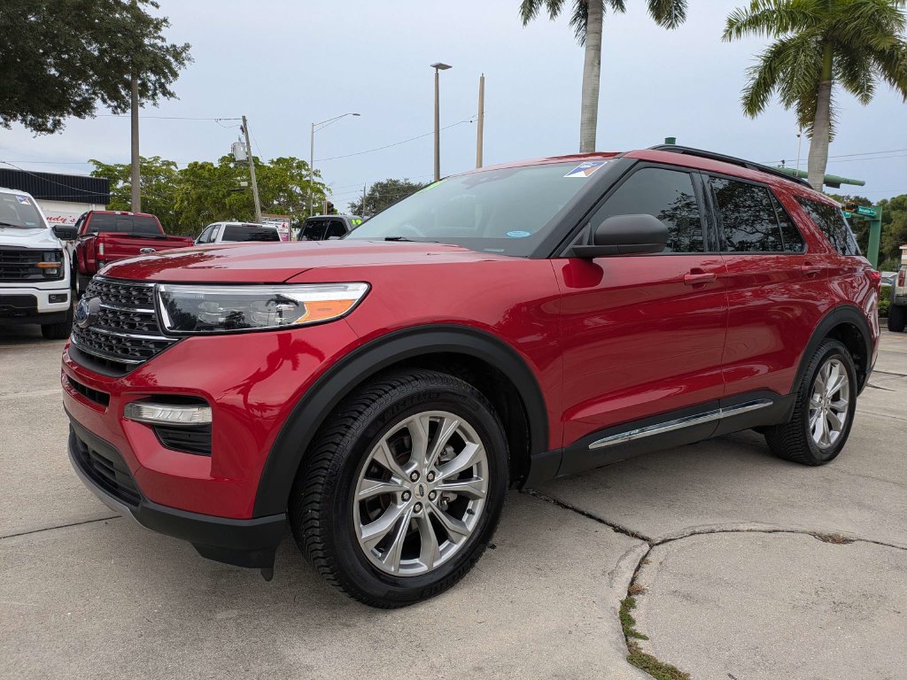 Certified 2024 Ford Explorer XLT AWD/4WD image 7