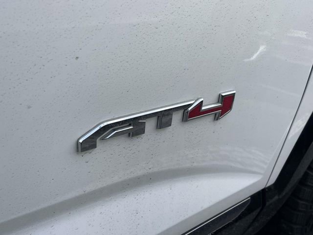 Used 2026 GMC Terrain AT4 image 2