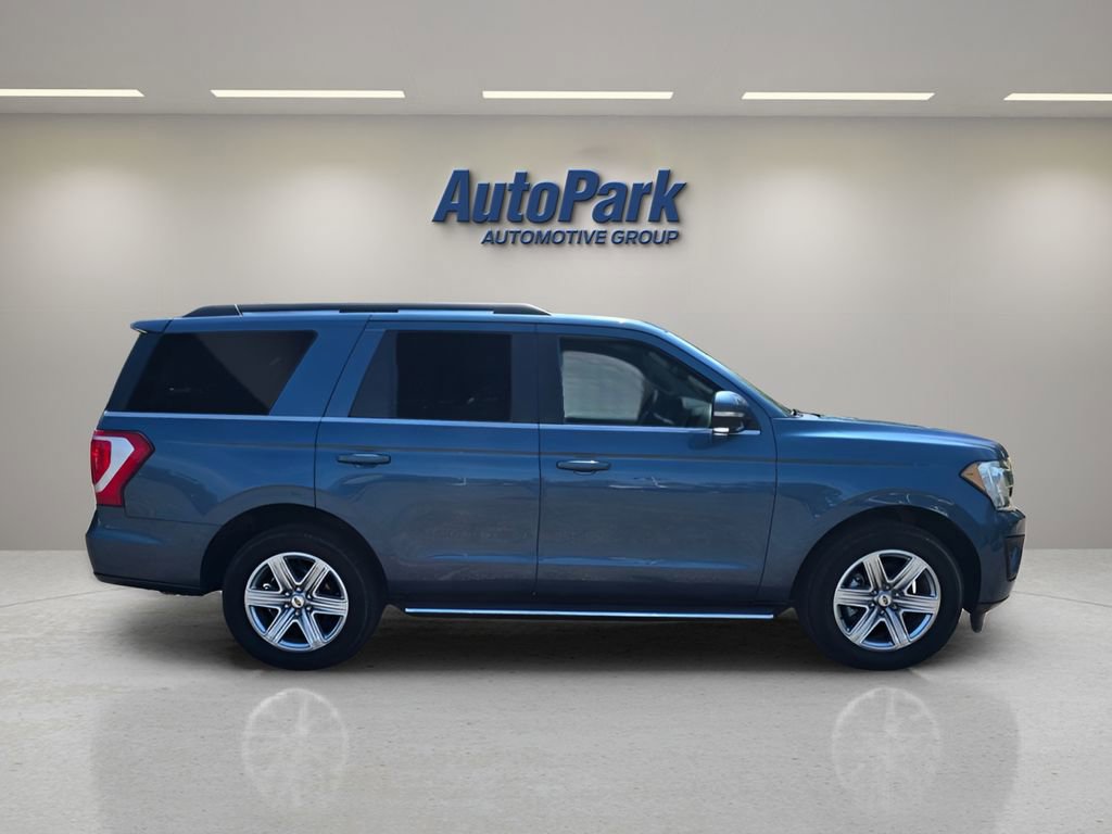 Certified 2018 Ford Expedition XLT w/ Equipment Group 202A RWD image 8