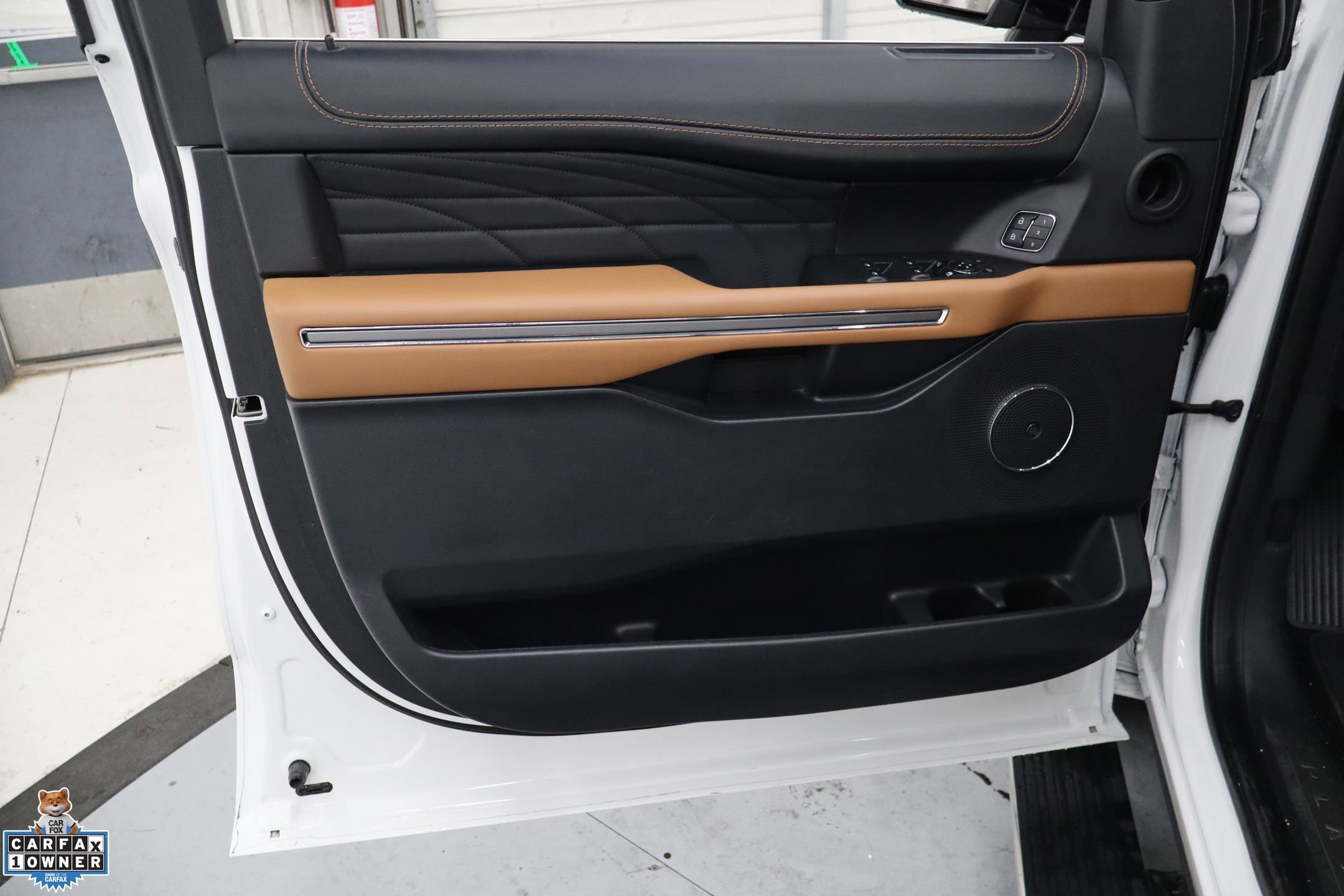 Certified 2023 Ford Expedition Platinum image 20