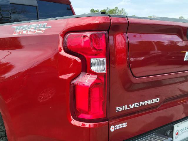 Used 2023 Chevrolet Silverado 1500 LT Trail Boss w/ Convenience Package II image 12