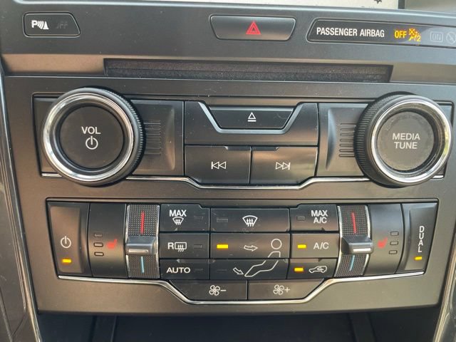 Certified 2018 Ford Explorer XLT w/ Equipment Group 202A AWD/4WD image 16