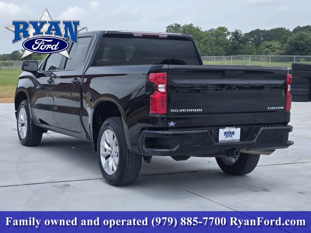 Used 2025 Chevrolet Silverado 1500 Custom RWD image 4