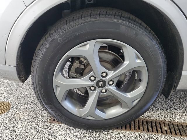 Certified 2024 Ford Escape ST-Line w/ Tech Pack #1 image 5