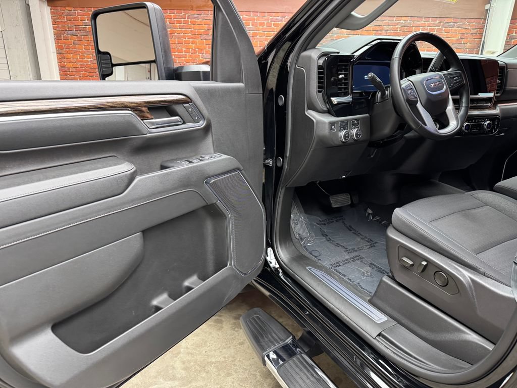Used 2024 GMC Sierra 2500 SLE w/ SLE Value Package; AWD/4WD image 10