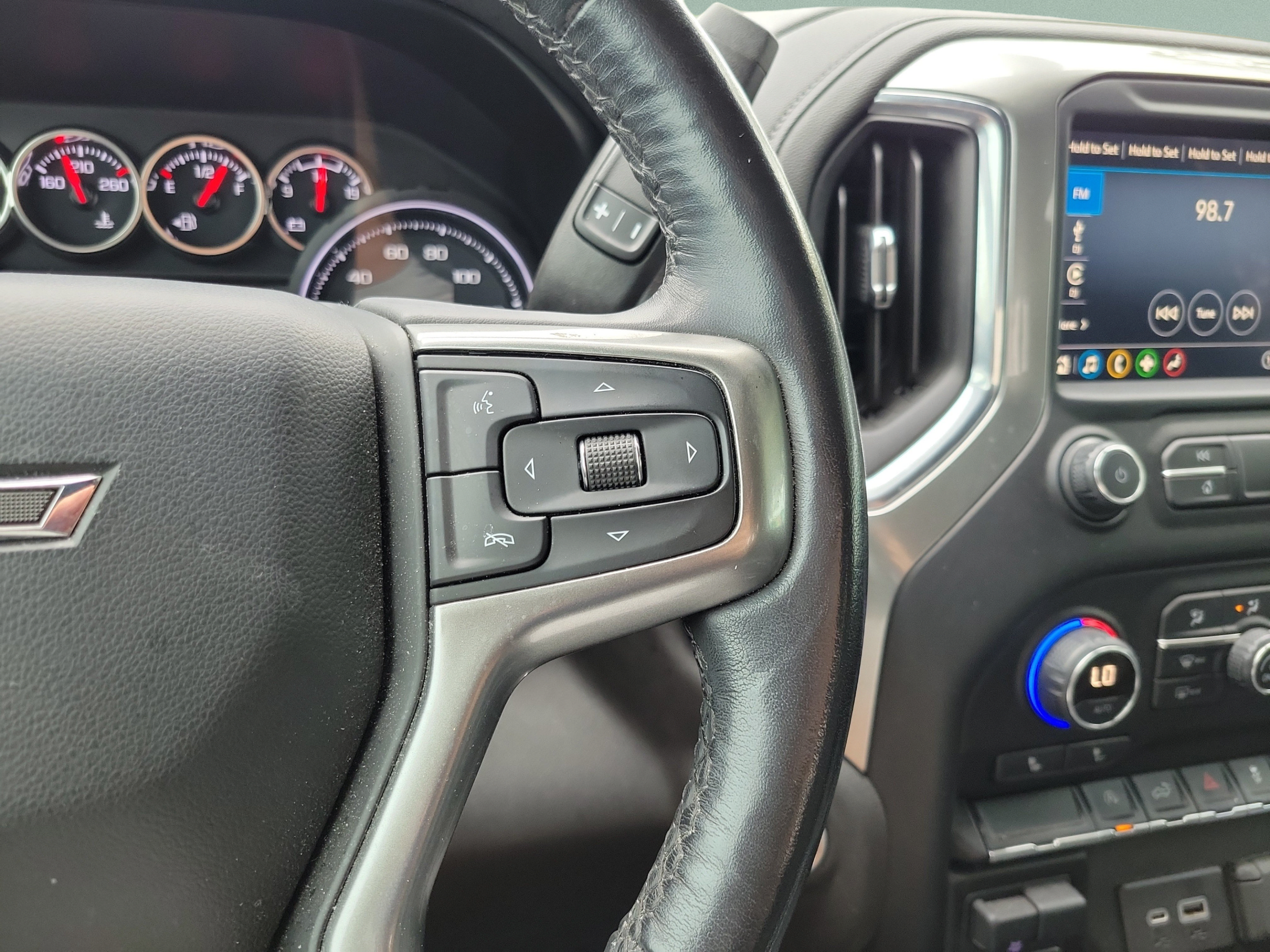 Used 2021 Chevrolet Silverado 1500 RST w/ Texas Edition Plus RWD image 22