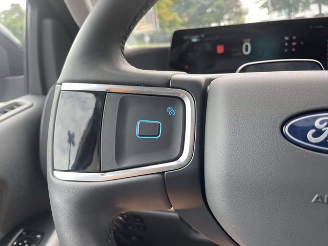 Certified 2025 Ford Expedition Active AWD/4WD image 27
