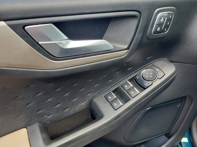 Certified 2020 Ford Escape SEL FWD image 23