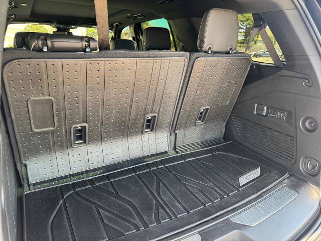 Used 2025 Chevrolet Tahoe Premier w/ Sun And Tow Package AWD/4WD image 16