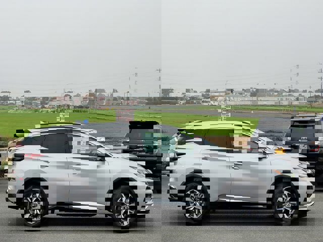 Used 2023 Nissan Murano SV image 6