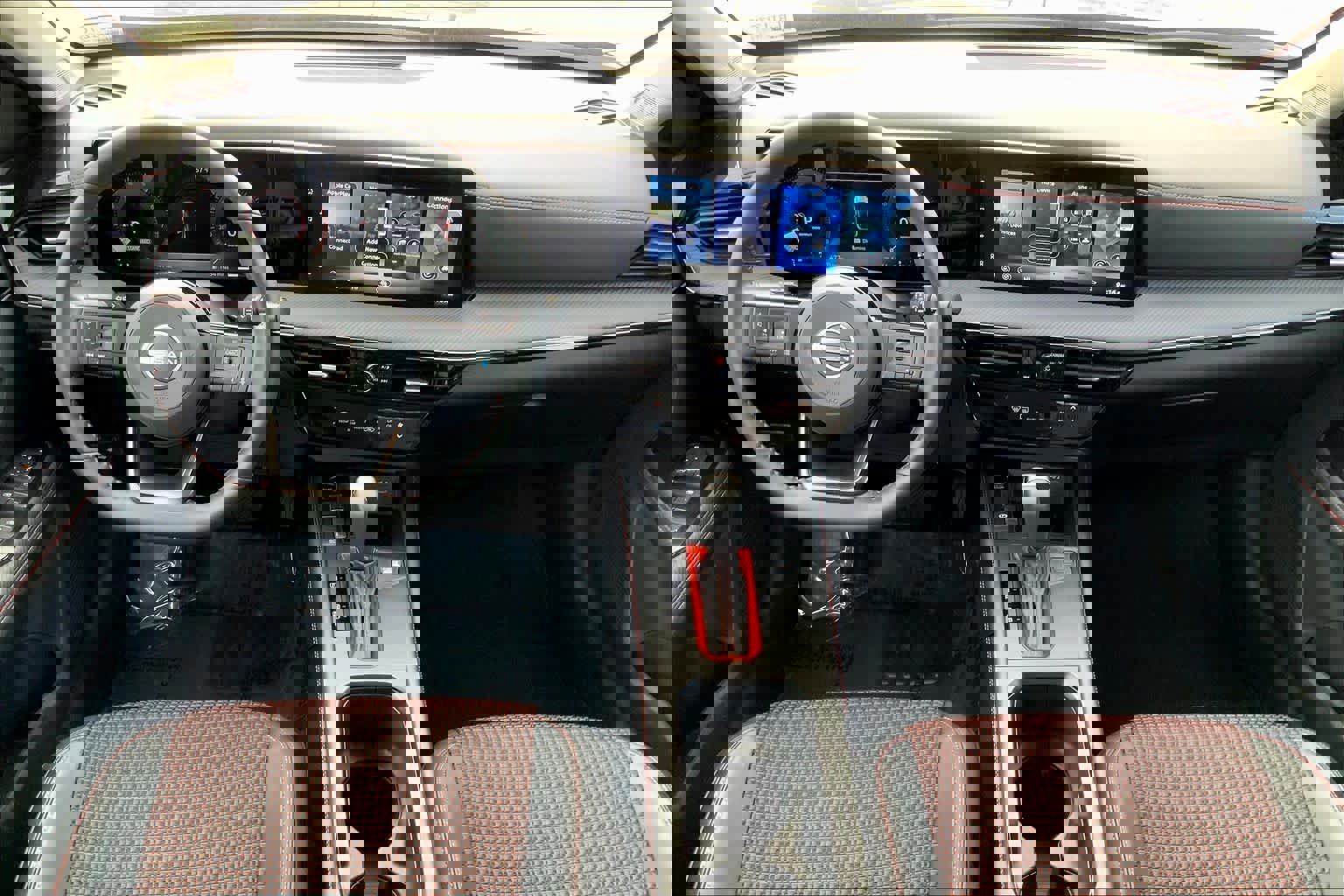 Used 2026 Nissan Kicks SR image 14