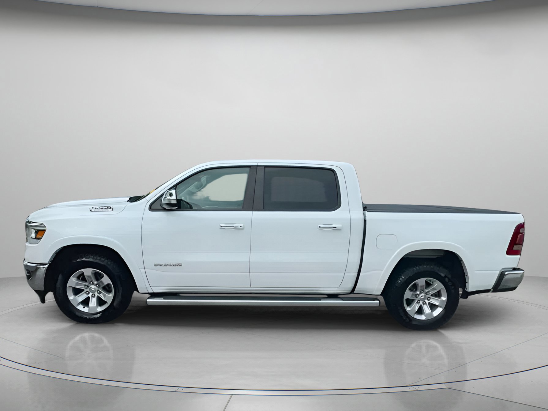 Used 2022 RAM 1500 Laramie image 8