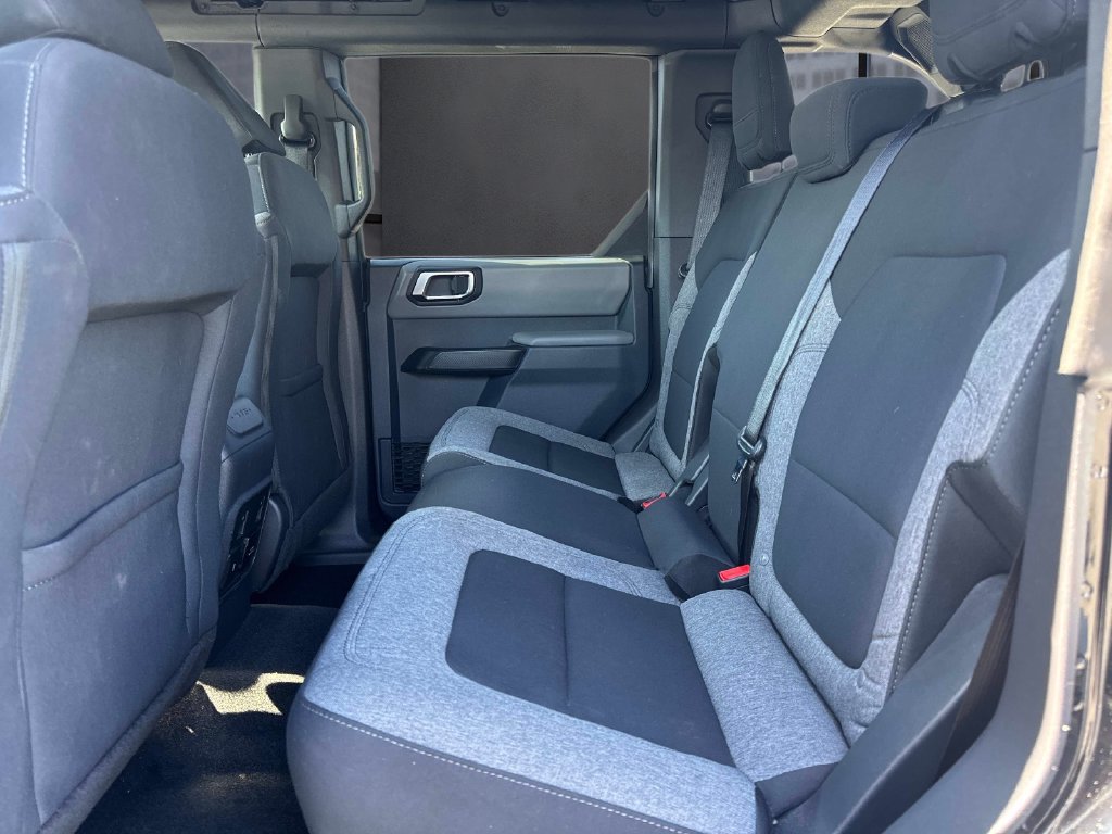 Certified 2023 Ford Bronco Big Bend w/ Sasquatch Package AWD/4WD image 17