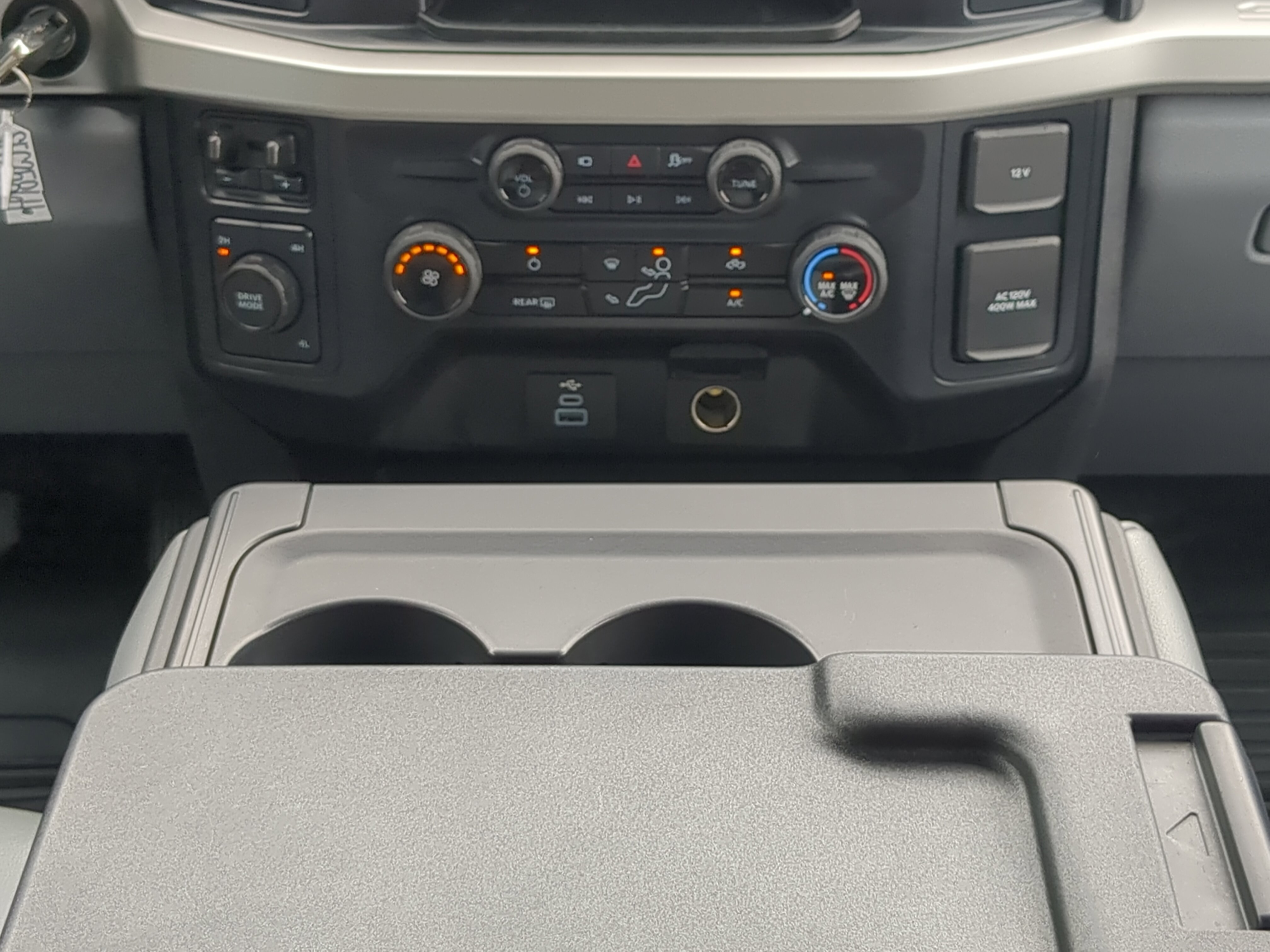 Certified 2025 Ford F350 XL w/ 360-Degree Camera Package AWD/4WD image 17