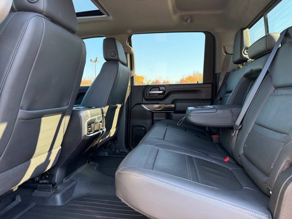 Used 2020 GMC Sierra 2500 Denali w/ Denali Ultimate Package AWD/4WD image 24