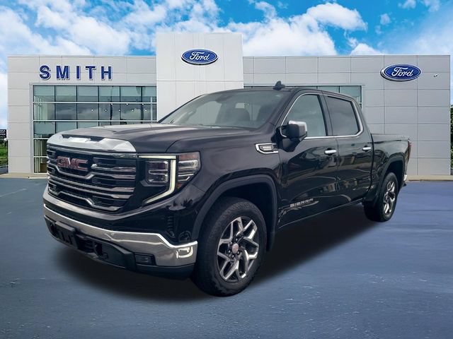 Used 2023 GMC Sierra 1500 SLT w/ SLT Convenience Package AWD/4WD image 1