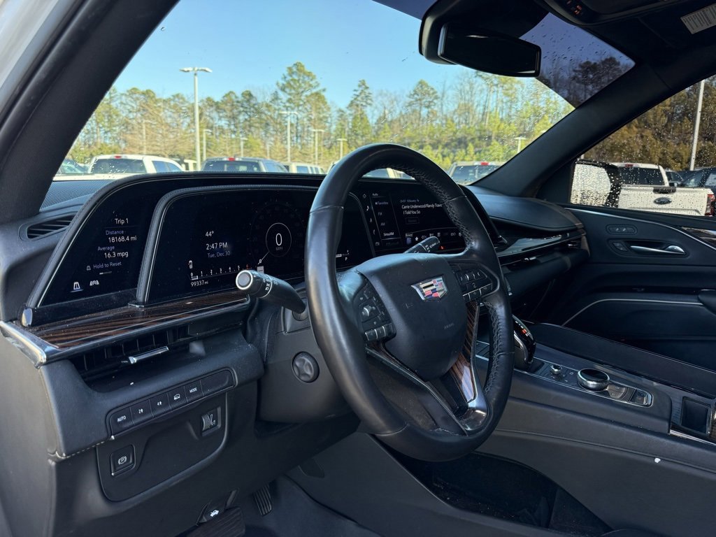 Used 2022 Cadillac Escalade Luxury image 10
