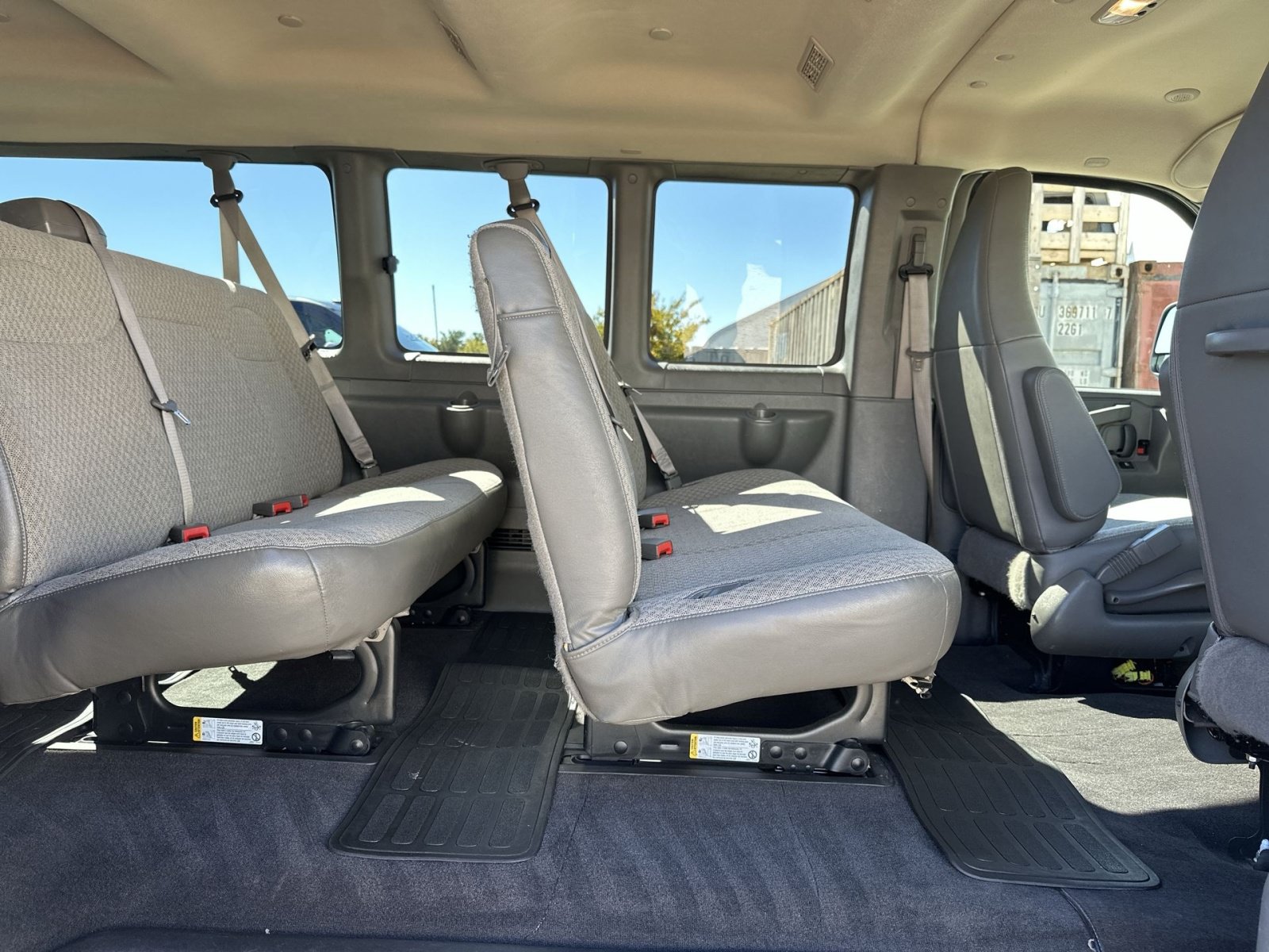 Used 2025 Chevrolet Express 3500 LT w/ LT Preferred Equipment Group RWD image 24