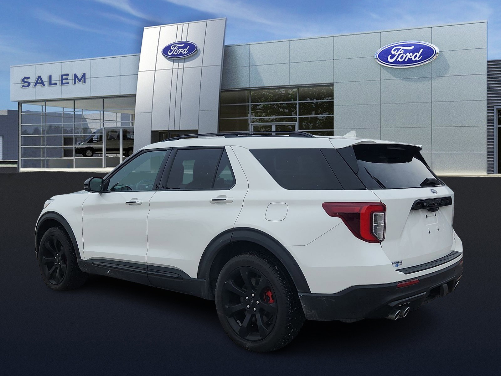 Certified 2023 Ford Explorer ST w/ Equipment Group 401A image 5