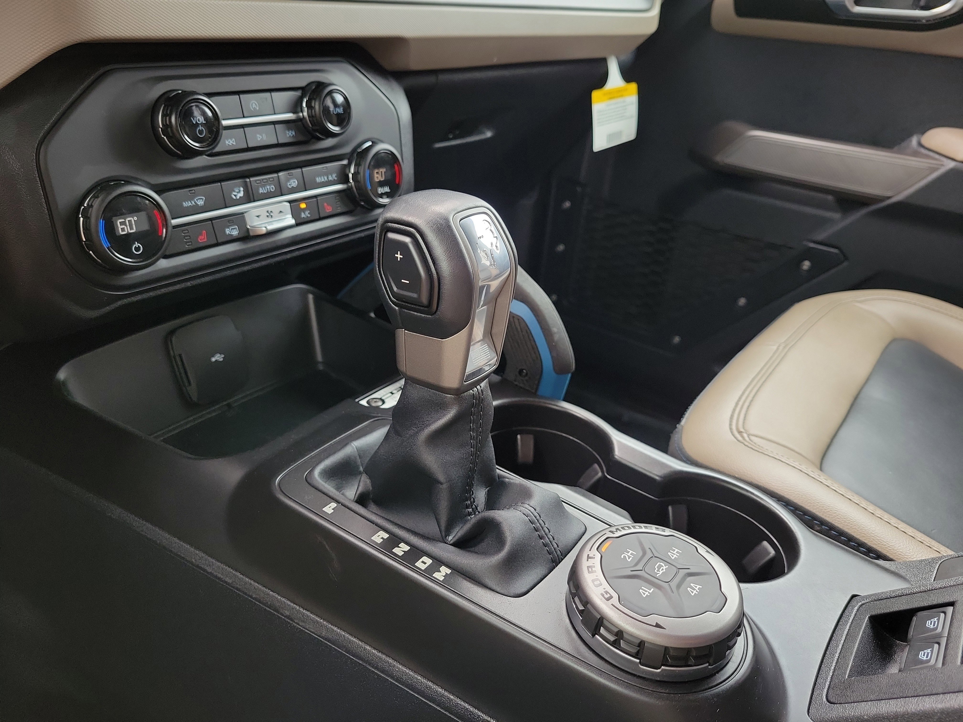 Certified 2023 Ford Bronco Wildtrak image 26