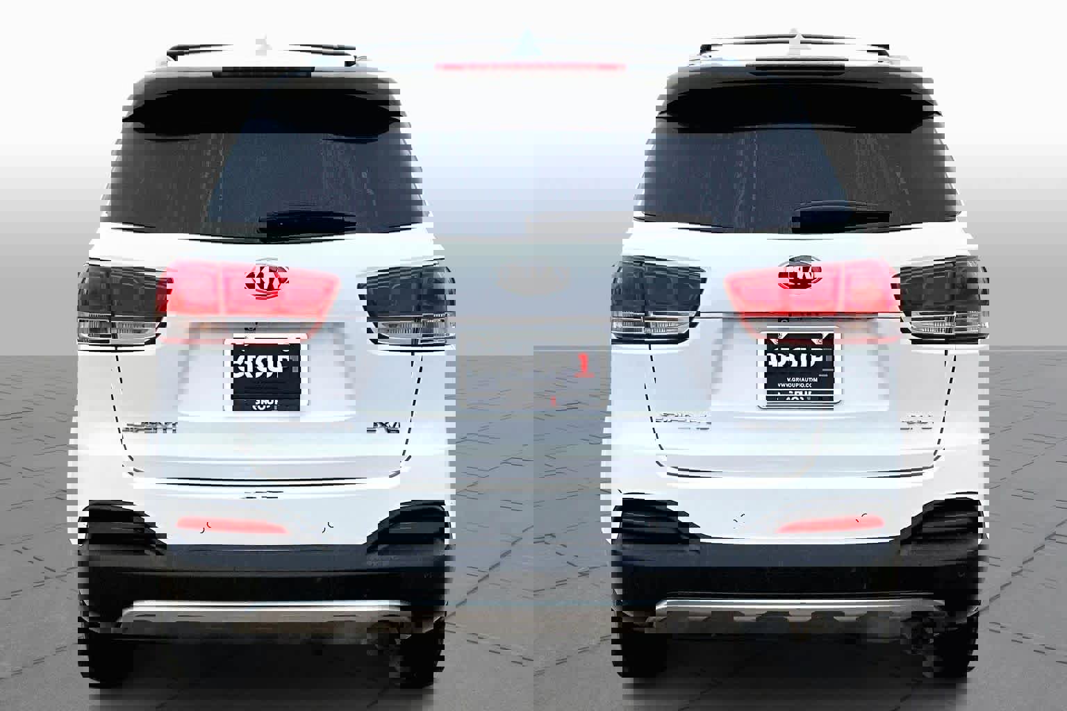 Used 2018 Kia Sorento EX image 2