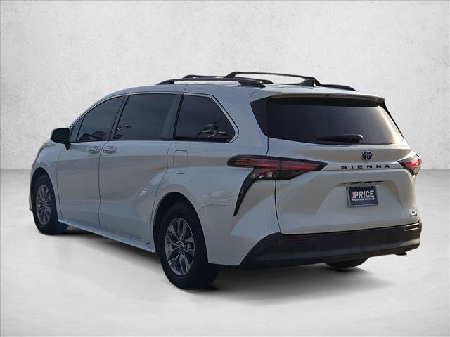 Used 2022 Toyota Sienna XLE FWD image 8