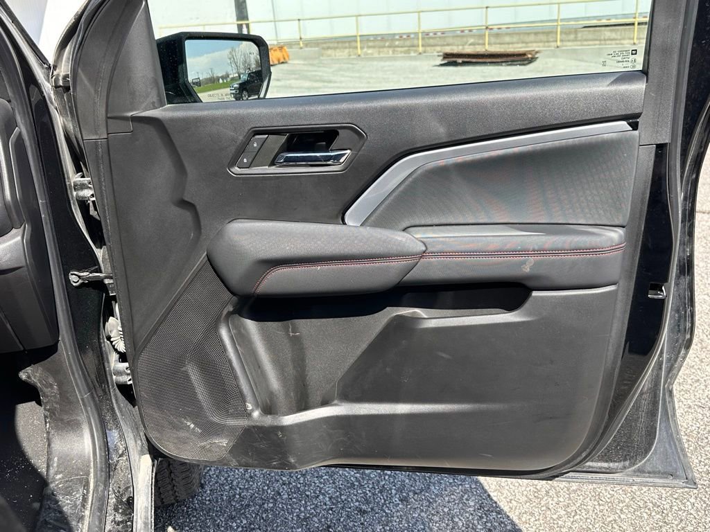 Used 2023 Chevrolet Colorado Z71 w/ Z71 Convenience Package 2 image 23