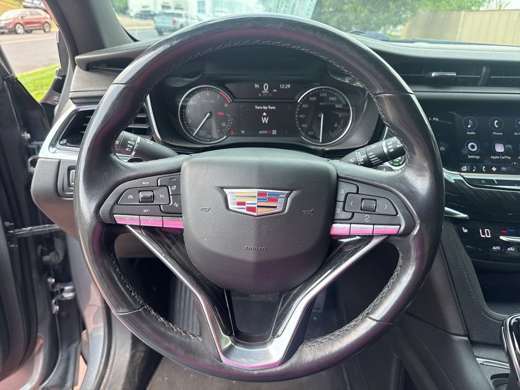 Used 2022 Cadillac XT6 Premium Luxury AWD/4WD image 16